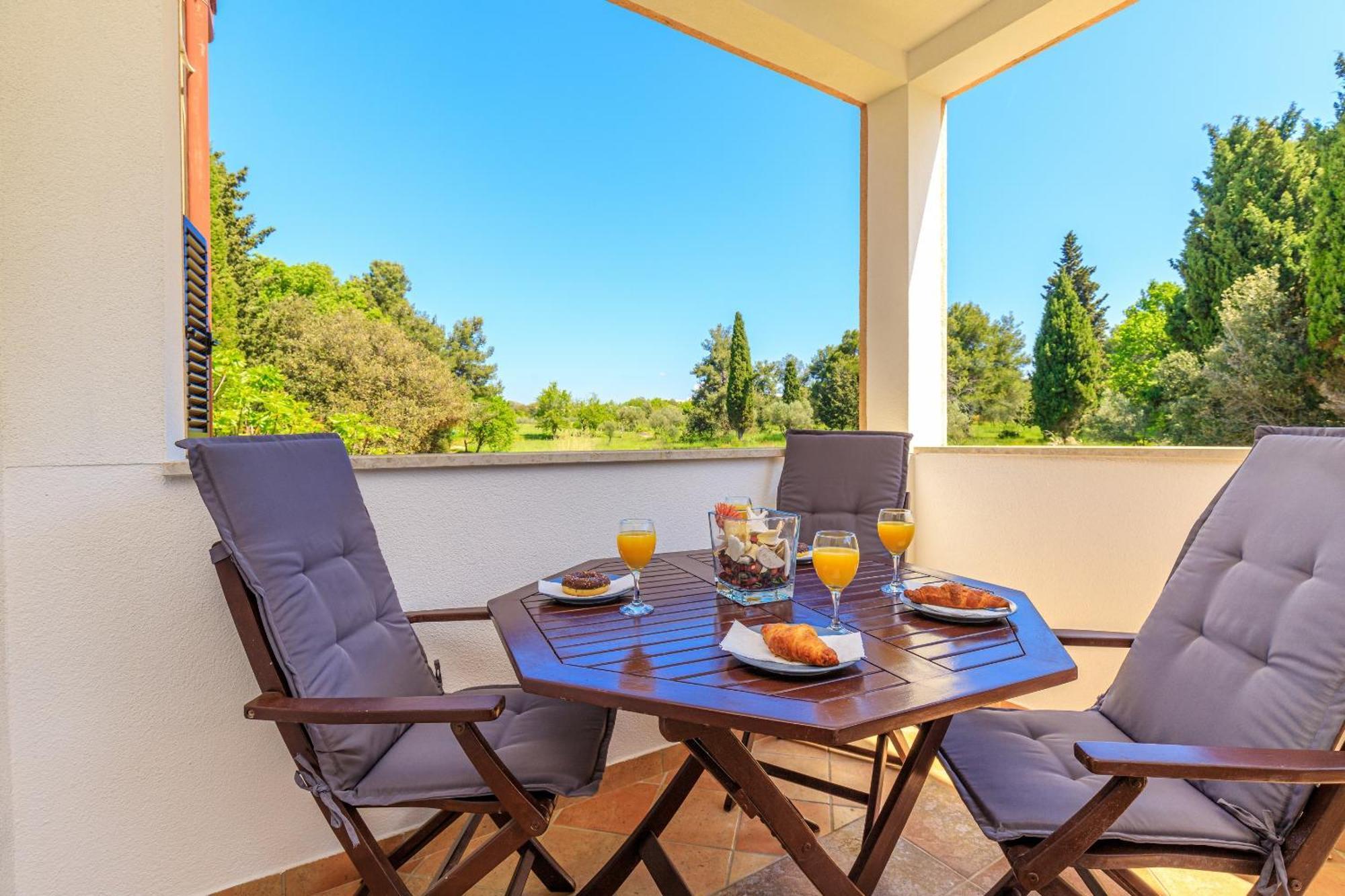 Cuvi Beach Apartments 罗维尼 客房 照片